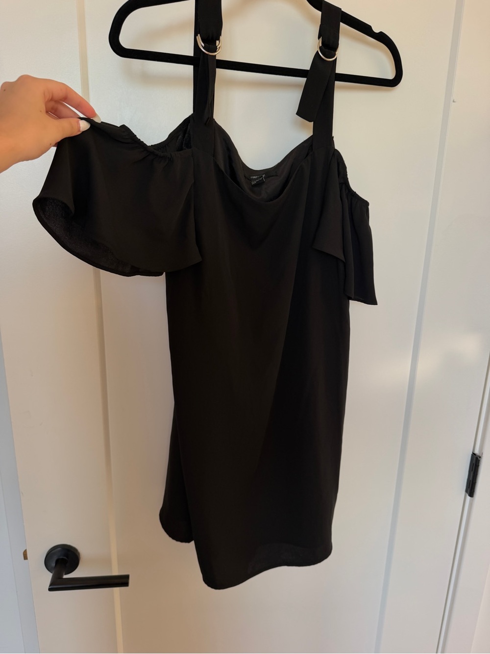 Black Cold-Shoulder Sleeveless Dress